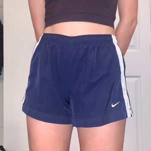 RETRO NIKE SHORTS